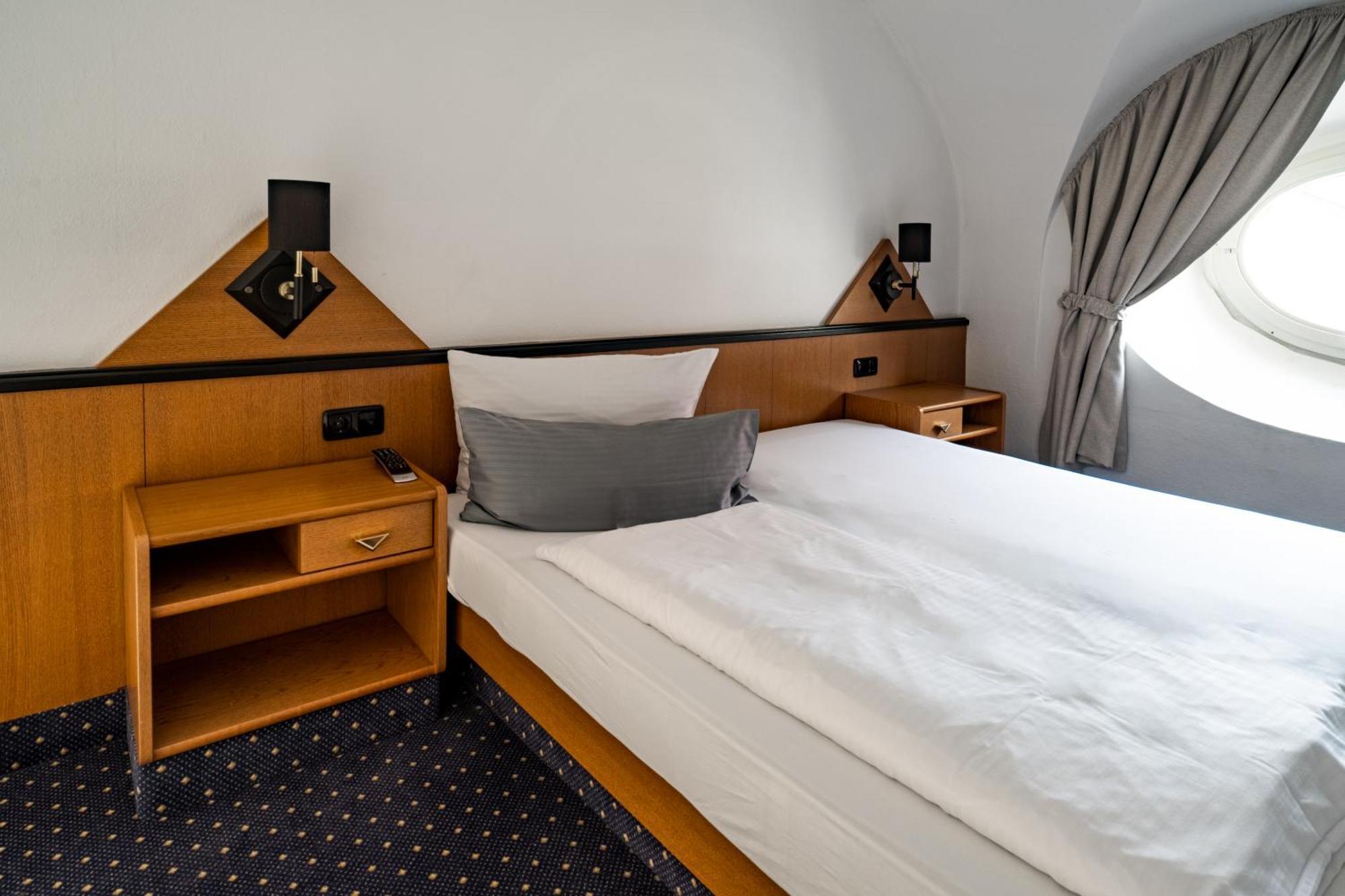 Hotel Goldener Hirsch كاوفبويرن المظهر الخارجي الصورة